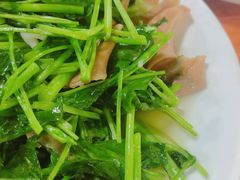 杏鲍菇炒鸡毛菜-温州一家人美食(西木头市店)