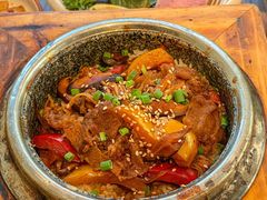 -明洞阿姨·韩式酱蟹烤肉·创意料理(三元桥店)