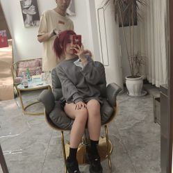 -V8潮牌·接发烫染连锁