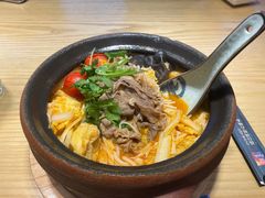苗家红酸汤牛肉粉-俏凤凰(美林M·LIVE天地东座店)