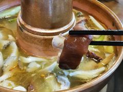 -岳记兴隆·青城腊排铜火锅(融创店)