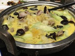 -海鸿荟·沿江菜(中山北路店)