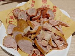 -六泰居·尔滨地标·东北菜(泰山路店)