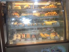 面包甜点陈列柜-长乐饼家(五羊新城店)