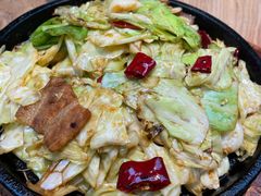 铁板手撕包菜-上关雪東北菜(中房金谊店)