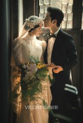 -雪中彩影婚纱摄影·微光艺术中心