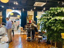 -TWOFACE 双面理发馆