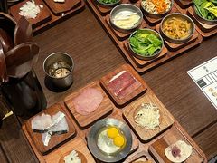 -银米·云南传统过桥米线(双廊黑金冠店)