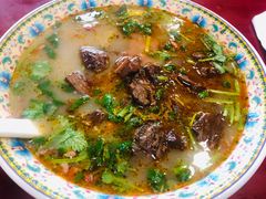 红烧牛肉面-金杨拉面王小吃面馆·牛三宝面·红烧牛肉粉