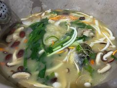 -姚记抚仙湖石锅鱼庄