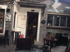 门面-脚下咖啡·CHILL酒馆(灵光东巷店)