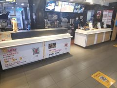 -麦当劳(新华路步步高店)