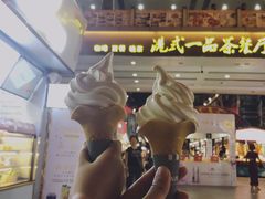 -解放路步行街                