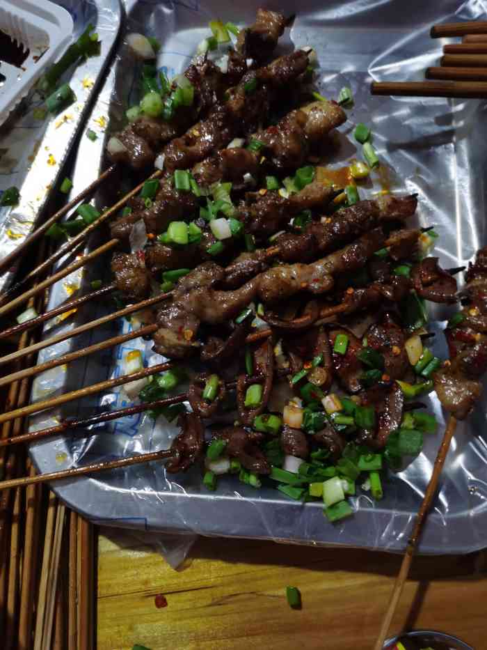 老胡烧烤-"我们这代自贡人可能最后对于这里的回忆,可.