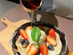 -Oasis Bar & Grill