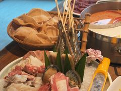 -樾餐厅泰式海鲜火锅(民歌湖店)