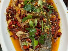 香辣鲤鱼-鲁南仔·滕州炒鸡(经三路店)