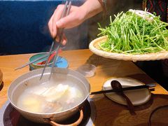 黑猪灼泉水时蔬-吃饭皇帝大土家民族菜(正大广场店)