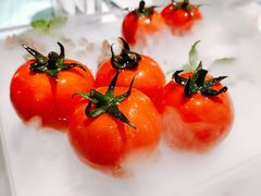 番茄脆菇沙拉-小大董·烤鸭(观景餐厅·南京西路店)