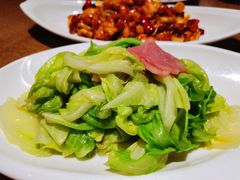 培根炒圆白菜-渝信川菜(西单店)