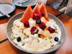 乳酸菌鲜果沙拉-魏斯理汉堡(西安沣东吾悦店)