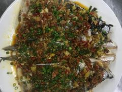 剁椒鱼头-钱山海鲜大排档