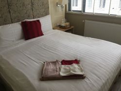 -知爱母婴专护全套房月子会所(新华路店)