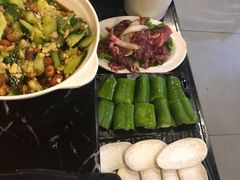 招牌鲜牛肉-燚青春东北泥炉烤肉(百合店)