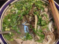 -云阿蛮云南生烫牛肉米线(奉贤路店)