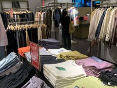-URBAN REVIVO(北京斯普瑞斯奥特莱斯店)