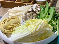 -鸡遇虾煲干锅火锅(小寨金莎店)