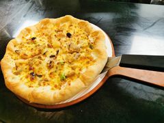 新奥尔良风情烤肉比萨-必胜客(八一店)