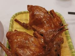 -五谷芳乳鸽王(梅沙老店)