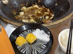 -粘豆包柴火铁锅炖