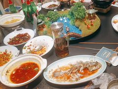 -呷湘厨·鱼汤捞饭·剁椒鱼头·辣椒炒肉(国家会展中心店)