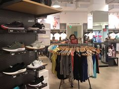 -UNDER ARMOUR(新燕莎奥莱店)