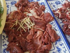 牛利-大戚饭店(泰华路店)