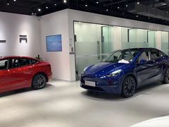 -TESLA 特斯拉(北京颐堤港体验店)