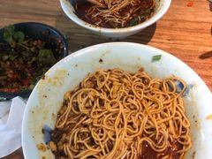 -兵哥豌豆面(雅颂居店)