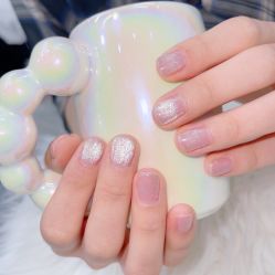 -七彩虹美甲美睫 半永久