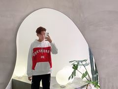 -洪小鹏生活美学馆(领SHOW天地店)