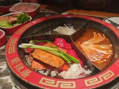 -蜀辣居鲜货老火锅(双流万达店)
