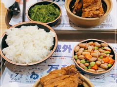 -万和春排骨砂锅米饭(新业广场店)