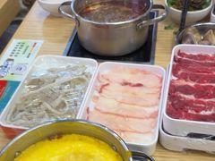 -杨老板·海鲜集市火锅·鲜切牛肉(中防万宝店)