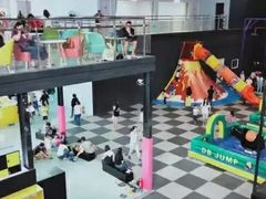 -嘿哟动霸CHUA·新潮玩运动娱乐中心·蹦床滑冰团建乐园
