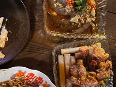 -人间半杯·小酒馆创意菜(三里屯店)