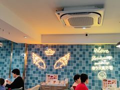 大堂-东鑫记港式茶餐厅(南京东路店)