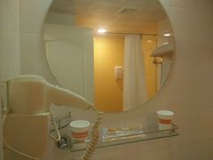 -如家酒店·neo(福州五一广场南门兜地铁站店)