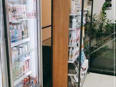 -全家便利店(虹桥路四店)