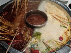 -佰人王串串香火锅(洋珠巷店)